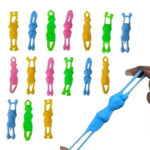 Nouveaux jouets muraux collants de tir de fronde uniques TPR adhésif doux 4 jouets de réduction de pression de doigt collant d'animal d'éjection