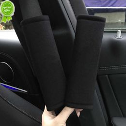 Nouveau Universal Ice Silk Safety Safety Seed Tear Cover Breathable Mesh Auto Auto Pading Style Streling Colrectes de protection ACCESSOIRES DE VOITURE