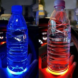 Nieuwe Universal Luminous Water Cup Holder 7 Colors USB LADING LED -auto Interieur Decoratie Atmosfeer Licht Coaster