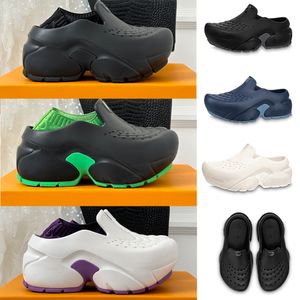 sandales de designer Shark Clog Caoutchouc EVA Blanc Semelle extérieure en caoutchouc ultra léger Languette signature circulaire Glissement surdimensionné sur plateforme moulée Léger Glissières imperméables