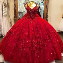 Nieuwe vintage 2024 Red Quinceanera -jurken Sweetheart Lace Appliques Flowers Crystal Beads Plus Size Puffy Ball Jurk Party Prom avondjurken S S