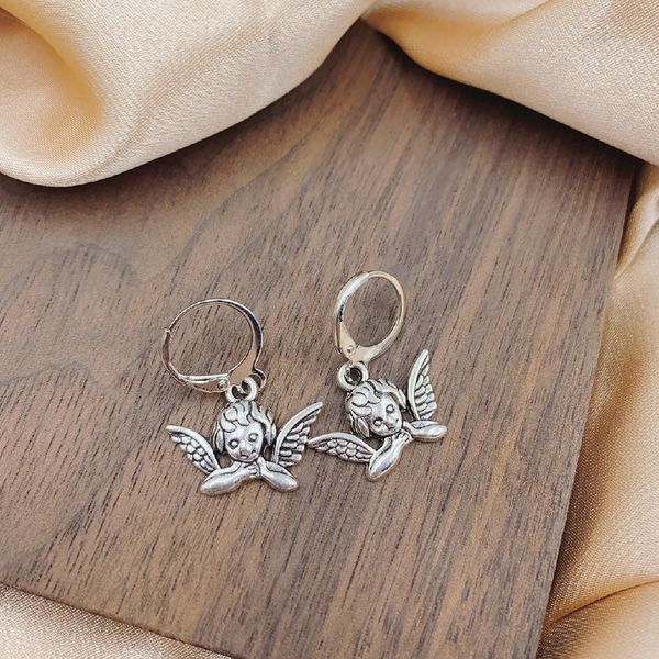 Nuevo colgante de Ángel Vintage, pendientes colgantes de cartílago, joyería Punk para mujeres geniales, regalos de amistad para chicas