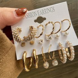 Nieuwe vintage Gold Pearl Twist Hoop oorbellen Set Mix Butterfly Geometrische Dange oorbellen voor vrouwen metaal holle oorbel retro sieraden