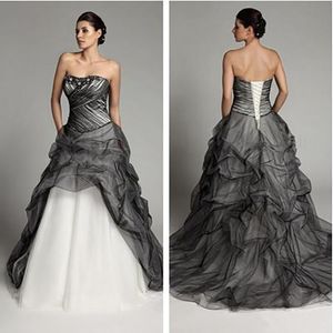 Nuevos vestidos de novia blancos y negros Cariño Sin mangas Apliques Con cuentas Volantes Tren de barrido Tul Princesa Vestidos de novia