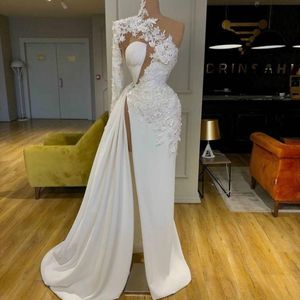 Nieuwe witte satijnen avondjurken met lange mouwen een lijn formele jurk prom feestjurk jurk applique high necy dijhoge spleten aangepast 235F