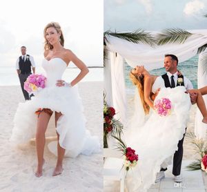 Nieuwe witte sweetheart korte strand trouwjurken met prachtige pick-ups figuur flatterende corset bubble romantische strand trouwjurken 2015