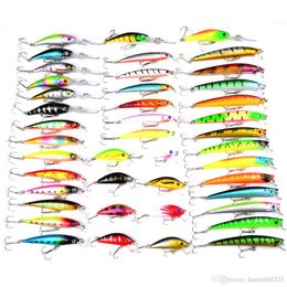 Nouveau ensemble de 43 pièces ensemble modèles mixtes leurres de pêche 43 Clolor Mix Minnow leurre manivelle appât Tackleee Ship320Q