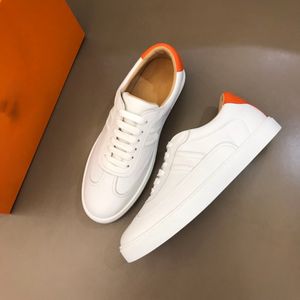 Nouvelles chaussures blanches sauvages grande mode rétro pour hommes sports décontractés en plein air chaussures basses respirantes et durables