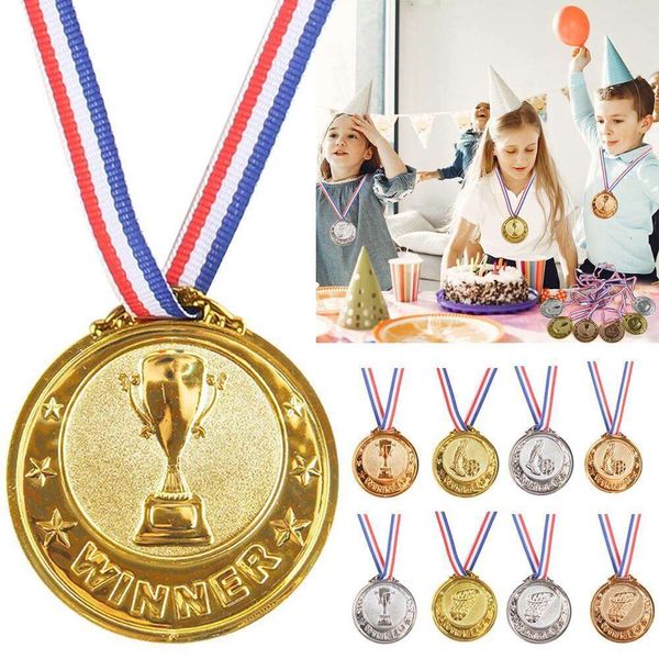 Nouveau gagnant médailles enfants en plastique or Sier Bronze médaille prix pour cadeau Souvenir Sport de plein air enfants jouets