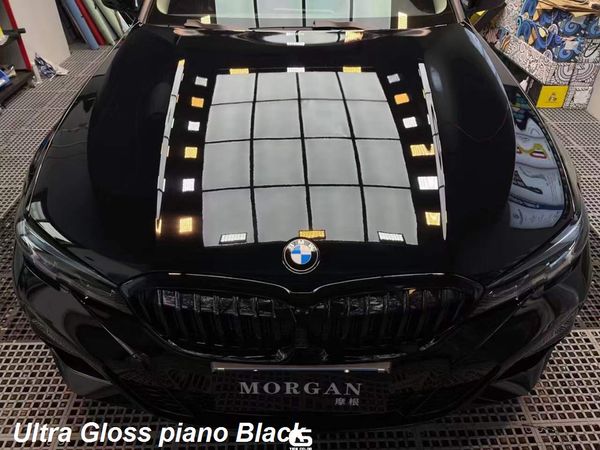 Film de protection en vinyle noir piano super brillant de qualité supérieure pour voiture entière avec libération d'air, colle à faible adhérence initiale, feuille auto-adhésive 1,52 x 20 m.