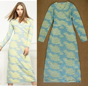 Vente Flash Robe Jacquard à col en v pour femmes, nouveau Style Premium, qualité supérieure, Design Original, robe tricotée en laine, Slim, robe à la hanche