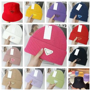 Nueva mujer sombrero diseñador gorra de béisbol sombreros de cubo Letras de otoño e invierno bordadas ajustable multicolor sólido hombres mujeres hip hop nueva era gorra