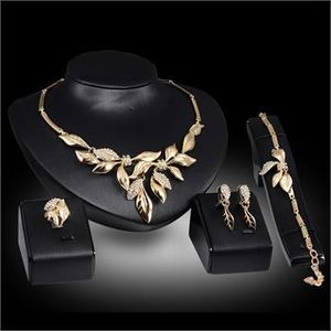 Nouveau femmes 18K plaqué or cristal feuilles collier bague Bracelet boucles d'oreilles fête de mariage ensemble de bijoux de mode