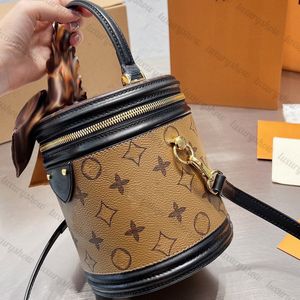 Nuevo bolso de diseñador para mujer, bolso cruzado clásico, bolsos para personas mayores, bolso de buena suerte para personas, envío de cinta perfecta