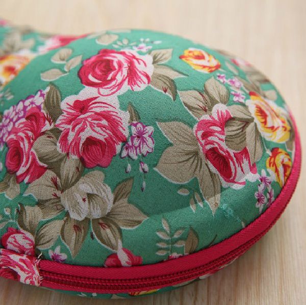 Nuevas mujeres étnicas bolsas de flores retro étnicas monedas de monedas de moneda bordada bordada bordada borla pequeña aleta de verano venta de sujetador de sujetador