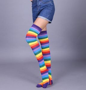 Nieuwe vrouwen Fashion Lady Dhing Over Knie Socks Rainbow Aankomst Hoog gestreepte lange stripey kous sok ademhaling goede elasticiteit sto4971194