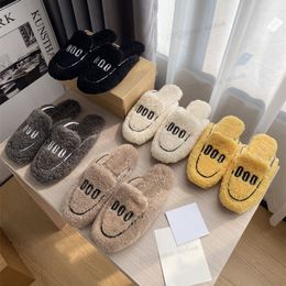 Nieuwe vrouwelijke donzige slippers binnen en buiten Volledige wol gezellige muildieren schoenen borduurwerk zwart witte kurkuma donkergrijze abrikoos vrouw luie muller slippers buitenglaasjes