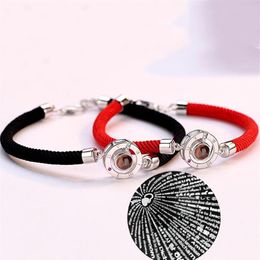 Nouveau femmes homme chanceux rouge corde à la main Bracelet mode romantique amoureux Couple 100 langue je t'aime Projection Bracelet cadeaux 265Y