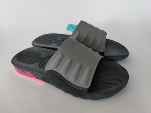 Nouvelles femmes hommes couchons de couchets de coussin glissades sandales chaussures en caoutchouc sandale sandale plage noir gris flip flip flops fashion slippers 35-45