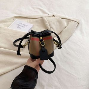 Nouveau sac à bandoulière femme haut de gamme et foule Instagram populaire Cowboy petit sac Mini seau ventes directes d'usine