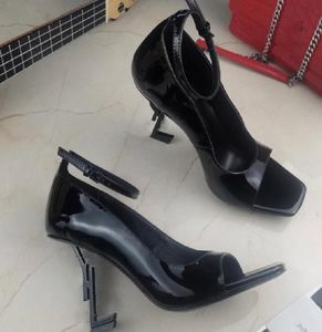 Nouvelles chaussures habillées pour femmes chaussures de créateur sac tn talons hauts en cuir verni noir nu rouge fête mariage bureau sandales de luxe de mode pour femmes