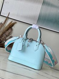 Nuevo bolso de mujer para mujer Agua de vaca Ripida Pink Blue Bag Fomen Bag Shell Bagbody Bolse M22620