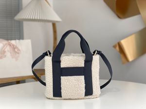 Nouveau sac à main pour femme sac à bandoulière de qualité haut de gamme sac à bandoulière en peluche d'agneau très léger et polyvalent assorti aux couleurs simple et atmosphérique 90382 #