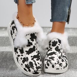 Nouvelles bottes en coton à plateforme pour femmes en hiver, vaches noires et blanches avec un pied sur le pied, bottes de neige chaudes
