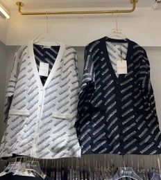 Nouveaux chandails pour femmes en tricots Brand de luxe Pull de créateur de femmes décontractées