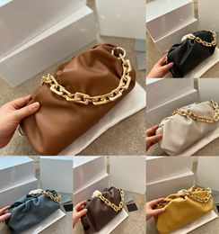 Nouvelles femmes la pochette en cuir nuage sac doux ridé boulette une épaule sac de messager avec chaîne épaisse sac à main sacs de créateurs hobos mode embrayage de haute qualité