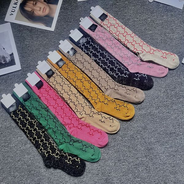 Chaussettes de luxe avec lettres g2024 pour femmes, chaussettes à la mode en soie brillante, Double aiguille, bas de haute qualité, chaussettes d'hiver, nouvelle collection