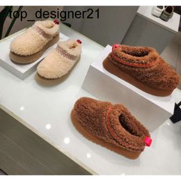 Nuevas mujeres Tazz Zapatillas trenzadas plataforma botas para la nieve mantener zapatillas calientes Botas casuales de invierno de felpa bolsas para el polvo Hermosas botas navideñas para hombre y mujer