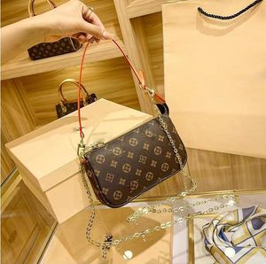 Nieuwe Dames Ontwerpers Tassen Schoudertas Handtassen Ketting Tassen Pochette Accessoires Crossbody Portemonnee Dames Portemonnees Kaarthouder Messenger Portemonnee Met Originele Doos 23CM