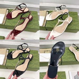 Nouveau designer pour femmes luxe pure couleurs vintage sandales mode classique en cuir authentique chaussures décontractées les ladys sexy chaîne métallique talons plats talons sandaux tailles 35-41