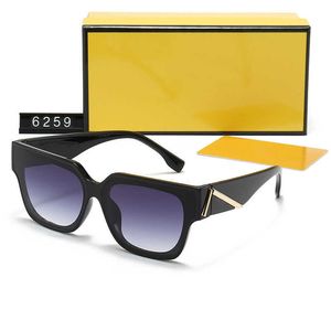 Nouvelles lunettes de soleil pour femmes