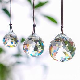 Nieuwe prachtige opknoping clear crystal bal bol prisma hanger spacer kralen voor thuis bruiloft glazen lamp kroonluchter decoratie 20mm 30mm 40mm
