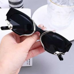 Neue Y2k Sonnenbrille mit Schlangen Mode Vintage Oval Damen Shades Brillen Retro Luxus Markendesign Uv400 Sonnenbrille 230920