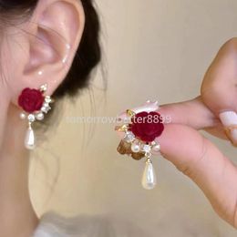 Boucles d'oreilles en perles floquées rouges pour femmes, nouvel an, tendance, Vintage, fleur de Rose, pendentif élégant, bijoux cadeaux de fête de mariage