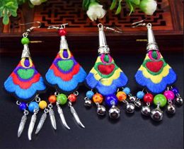 Nieuwe Yunnan etnische oorbellen handgemaakte imitatie zaailingen zilveren wilde borduurwerk oorbellen sieraden geheel8188741