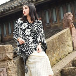 Nouveau Yunnan Style ethnique encre noire et blanche vêtements d'extérieur pour femmes Cape de protection solaire pour le tourisme à Dali