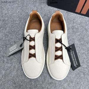 Nuevo Zegnas, zapatos blancos pequeños de alta gama de cuero genuino a la moda para hombres, informales,