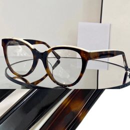 Diseño de lujo para mujer Marco de gafas de mariposa 414C 55-20-145 Italia Importó Patchwork Color Plank Fullrim para anteojos recetados Gafas estuche completo