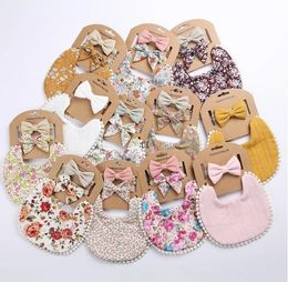 Pasgeboren babybandana kwijl Bibs meisje katoen dubbelzijdige verstelbare slabbetjes voor babymeisje boho babyhoofdbanden en bogen set bloemen