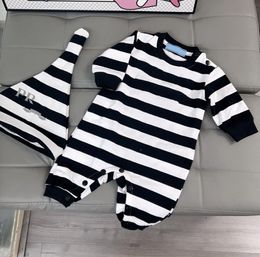 Pasgeboren babymerk Rompert peuter lange mouw jumpsuits baby gestreepte onesies met hoeden kinderkleding