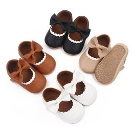 Babyschoenen voor pasgeboren babymeisjes Baby Peuter PU Prewalker Bow Baby Girl Soft Sole Crib Shoes 0-18M