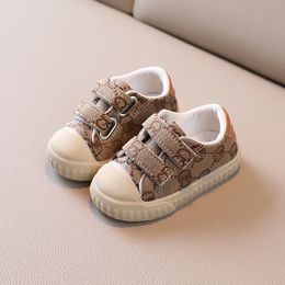 Pasgeboren babymeisjes schoenen eerste wandelaars schoenen baby's zachte bodem anti-skid prewalker sneakers cadeau