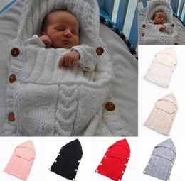 Nouveau-né bébé tricot sac de couchage Wrap chaud mélanges de laine Crochet tricoté à capuche emmaillotage Wrap KKA2657