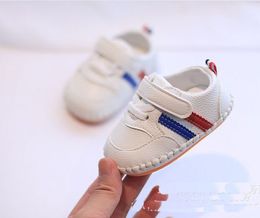 pasgeboren babyschoenen jongens babyschoenen schoenen zuigelingen zachte bodem antislip prewalker sneakers 0-18 maanden cadeau blauw rood / oranje