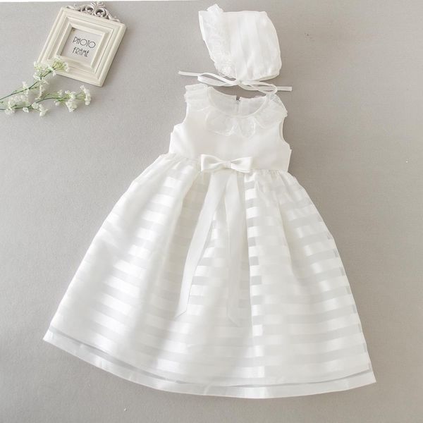 Nouveau-né Baptême Robe Pour Bébé Filles Blanc Première Fête D'anniversaire Porter À Volants Dentelle Cap Toddler Fille Baptême Vestidos 3- LJ201222