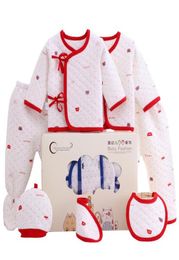 Coton NOUVEAU COTTONSETS 21 Design Nouveau bébé Sous-vêtements thermiques épais vêtements pour enfants Bénéfices 7 pièces Costumes avec cadeaux Box 0602274388137